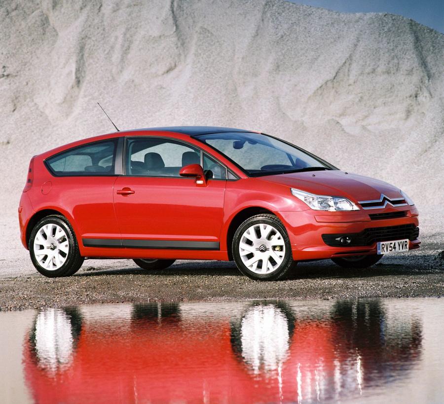  Citroen C4 Coupe 2004 года  (UK) (фото 5 из 8)